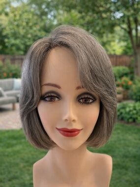 Human hair wig salt and pepper color, grey silver tone